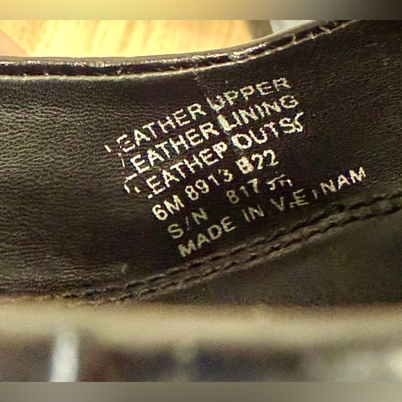 Tory Burch Black Georgia Pumps Soft Crocodile Embossed Size 6 EUC - Picture 9 of 9